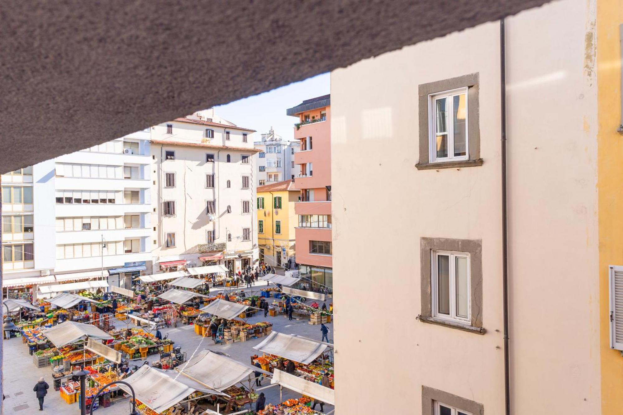 Piazza Cavallotti & Mercato Centrale Apartment! Livourne Extérieur photo